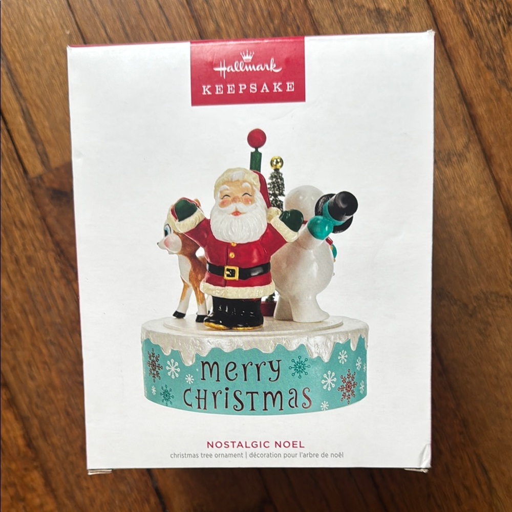 Hallmark Keepsake Nostalgic Noel Ornament